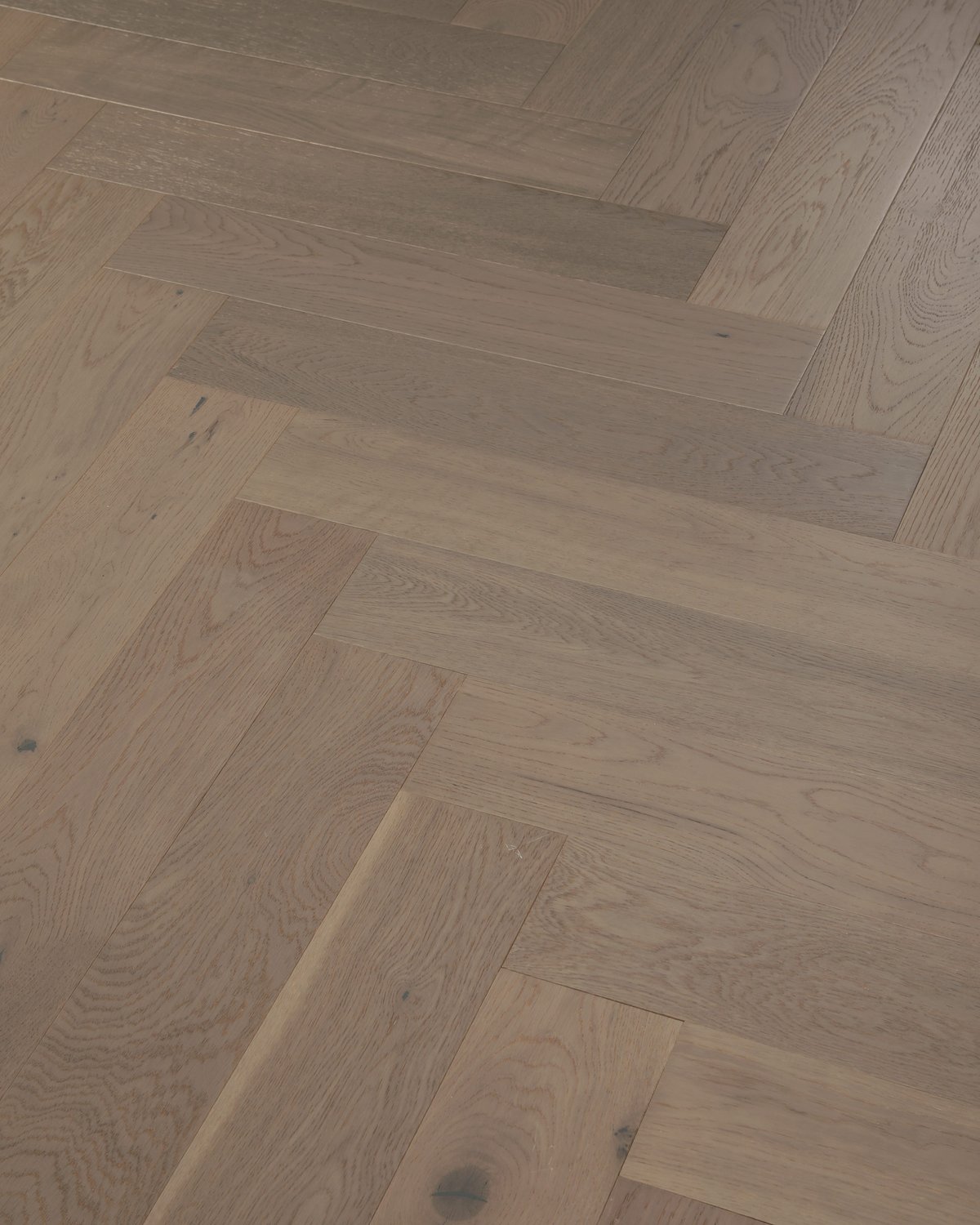 Thora Herringbone